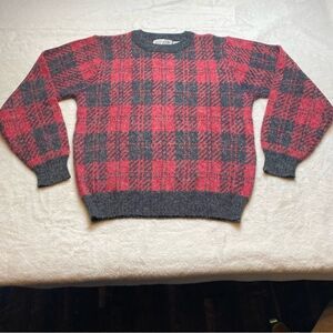 Castle Rock Crew Neck Long Sleeve Red Gray Plaid Sweater Size Medium